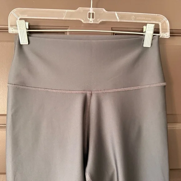 ALO Yoga AirLift High Waist Leggings 7/8th Length Medium Charcoal Gray - Picture 2 of 5